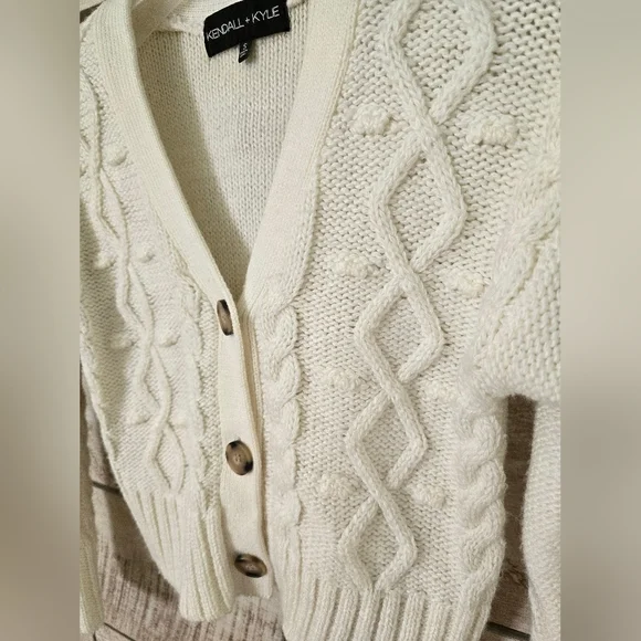 Kendall + Kylie Junior’ Cable Cardigan - Picture 1 of 6